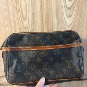 Auth LOUIS VUITTON Monogram Compiegne 23 Clutch Bag
